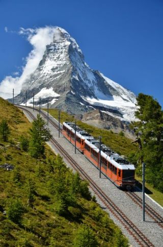 Das Matterhorn - (01) - Credit cge2010 - stock.adobe.com